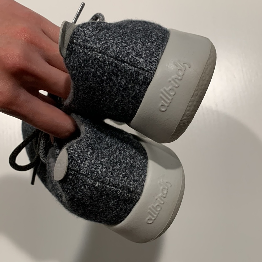 Good Condition | Allbirds Wool Runner | Women’s Size 7 | Heather Grey / Grey - Picture 5 of 7